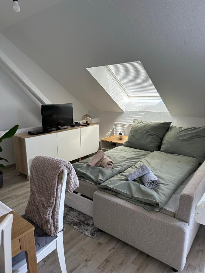 Gemuetliche Neurenovierte Dachgeschosswohnung Erfurt Kültér fotó